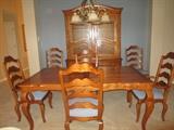 Another dining room picture of Ethan Allen furniture