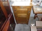 Reproduction ice box