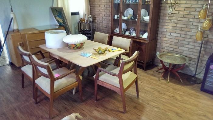 Heywood wakefield drop leaf butterfly table, gunlocke chairs, pole lamps, heywake buffet, BROYHILL BRASILIA HUTCH AND CONTENTS ARE NOT FOR SALE