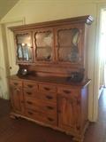 Americana hutch