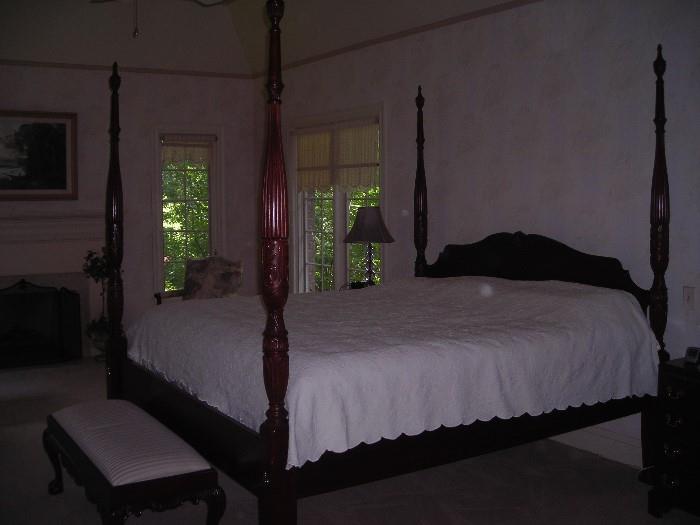 King size four poster bed
