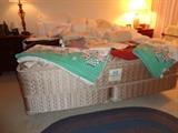 king bed w/nice Sealy mattress