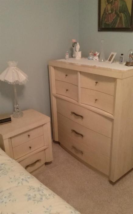 MCM full size bedroom set include bedframe with head and footboard, nightstand, dresser and dresser with mirror