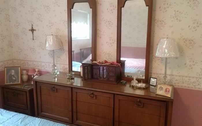 long dresser with dual mirrors
