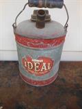 Ideal oil can