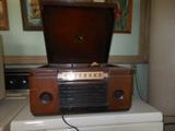 RCA Victor radio/phonograph