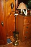 VINTAGE BRASS FLOOR LAMP