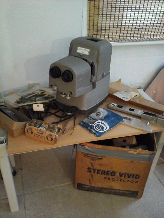 Bell and Howell Stereo Vivid Projector, 3D glasses and acessories.  Original manual included.
