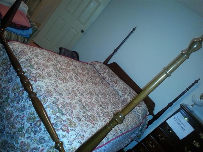 Full Size 4 poster bed - Solid Cherry