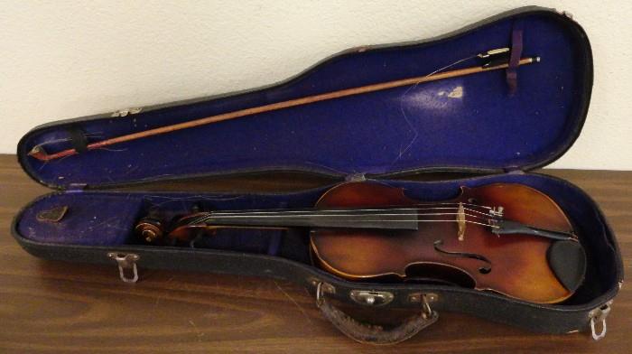 Violin w/Case & Bows by Antonius Stradivarius Cremonenfis Faciebat Anno 17 – Great Condition, Musical Instruments, Go To Our Web Site Link at Top of Listing for 400+ Photos.