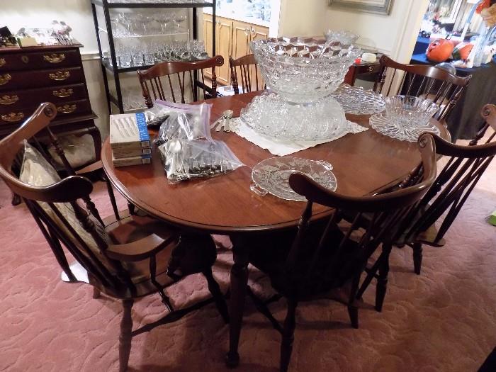 Traditional dining table with 6 chairs...includes custom 2 leaves and custom table pad