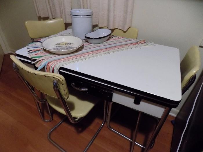 retro enamel/chrome table with 4 chairs