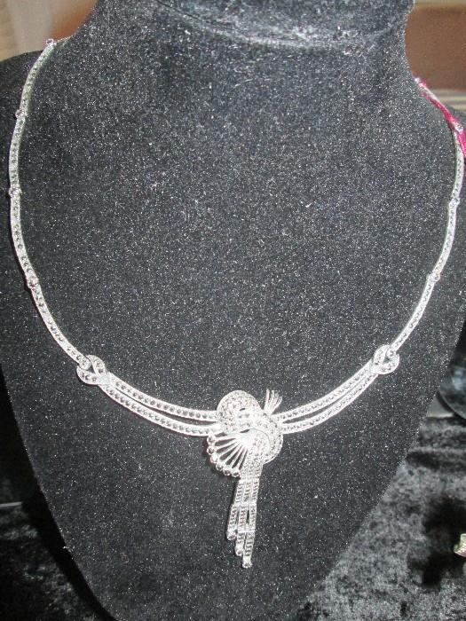 Gorgeous sterling marcasite necklace