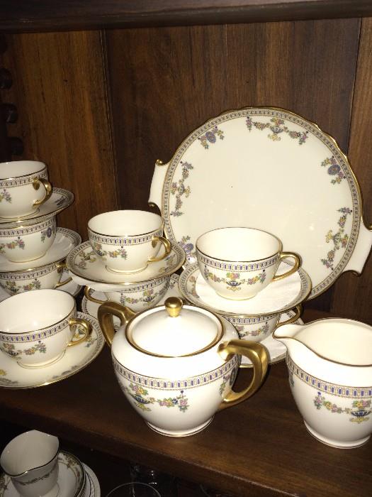       Lenox "The Colonial" design china