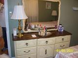 Dresser w/ mirror
