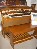Wurlitzer console organ