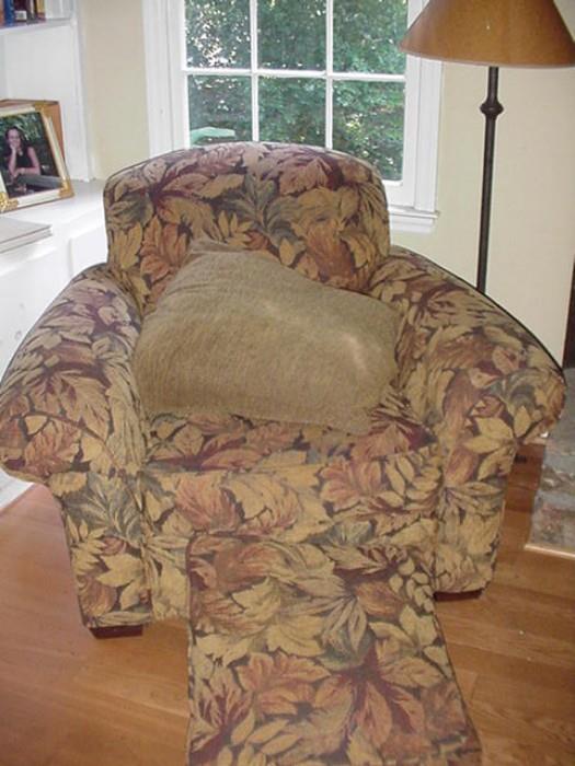 Storehouse arm chair