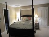 Thomasville Black Queen Poster Bed