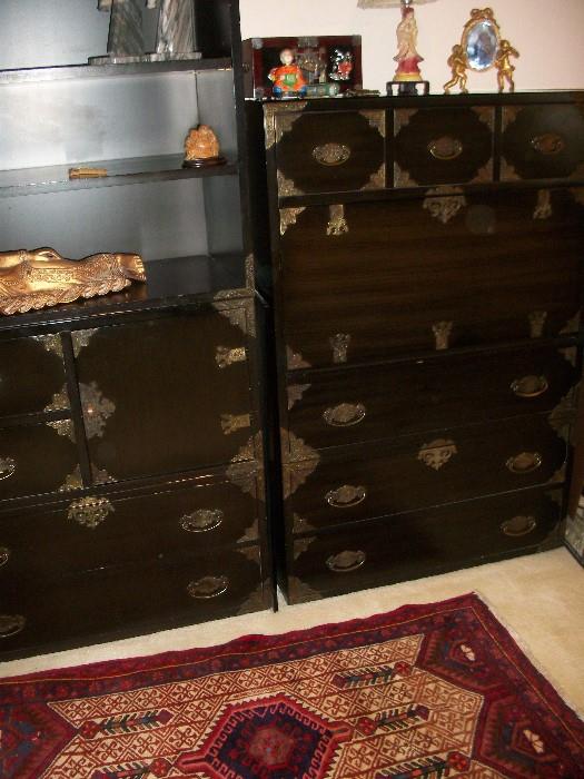 black lacquered chests 