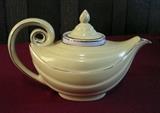 Hall's Aladdin teapot in excellent complete condition