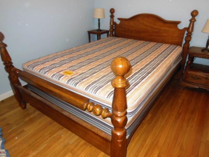 Solid wood Queen Bed
