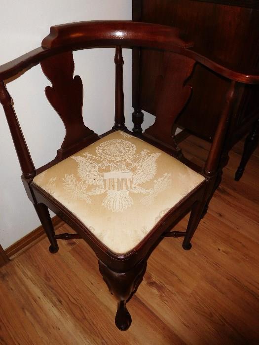Quality corner chair