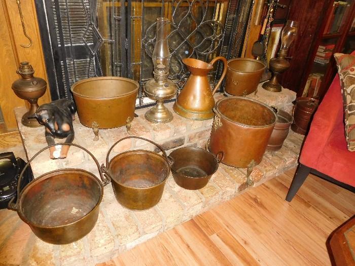 Many heavy copper & brass buckets, planters, etc.