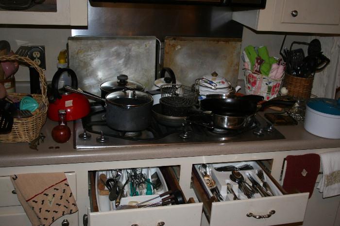 More kitchen items & cookware