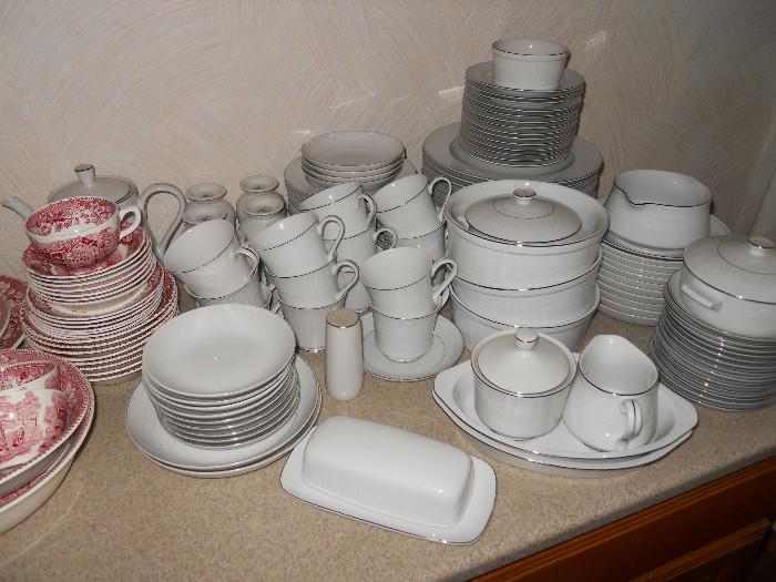 Lovelace Dishes Set over 100 pieces
