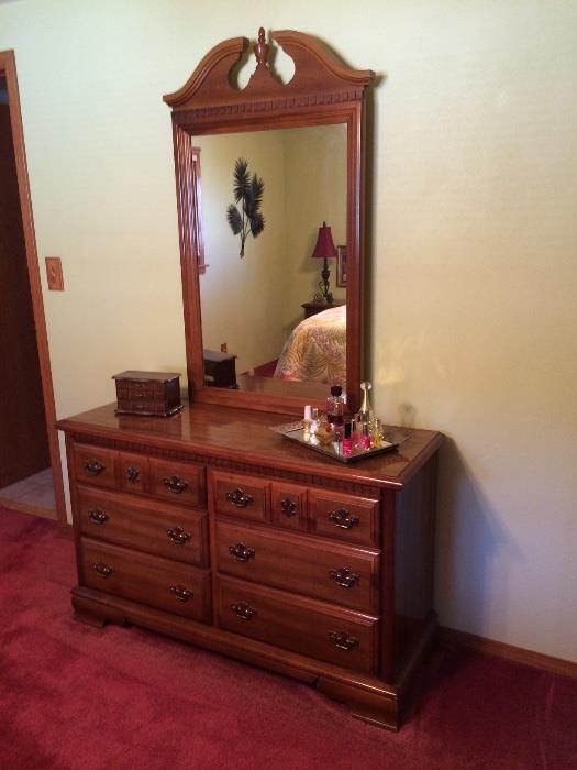 6-drawer Bassett vanity also part of the bedroom suite