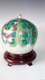 CHINESE FAMILLE GINGER POT, 1900