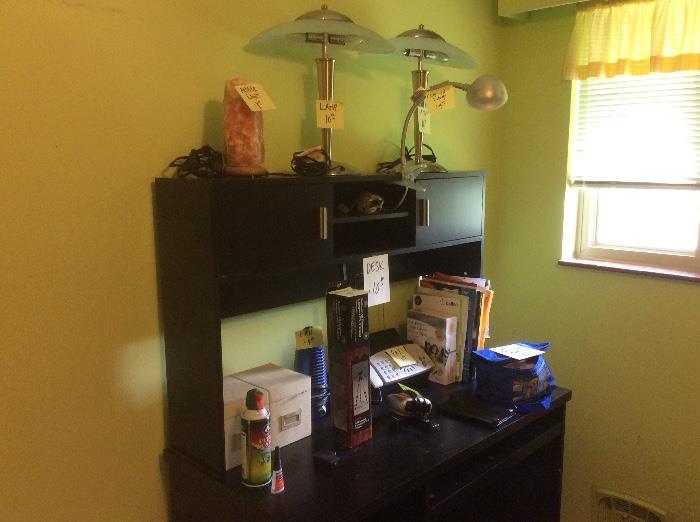 Desk, lamps, housewares