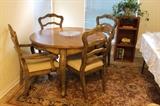 Haverty's Dining Set. 4 Chairs with Leaf.  Turkish Oriental Rug 4'8" x 8' "Verneh Pattern"