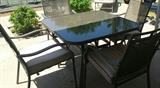 Patio table w/ 4 chairs