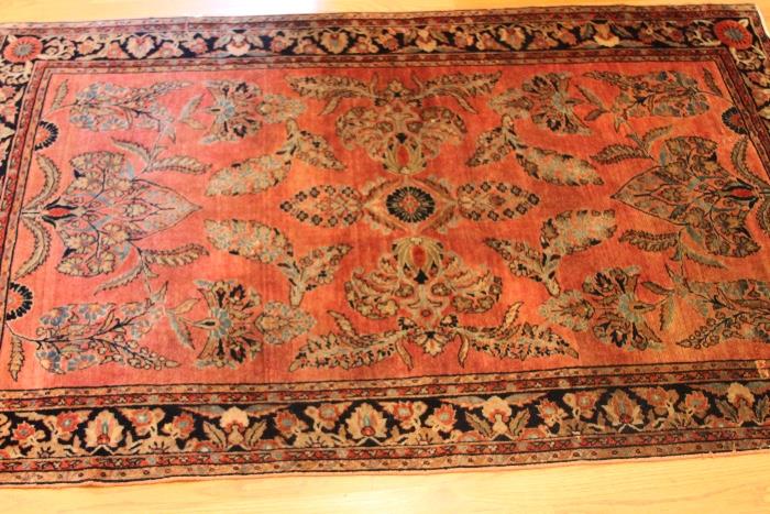 Antique Sarouk Mat