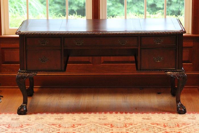 Hooker Chippendale Style Leather Top Desk