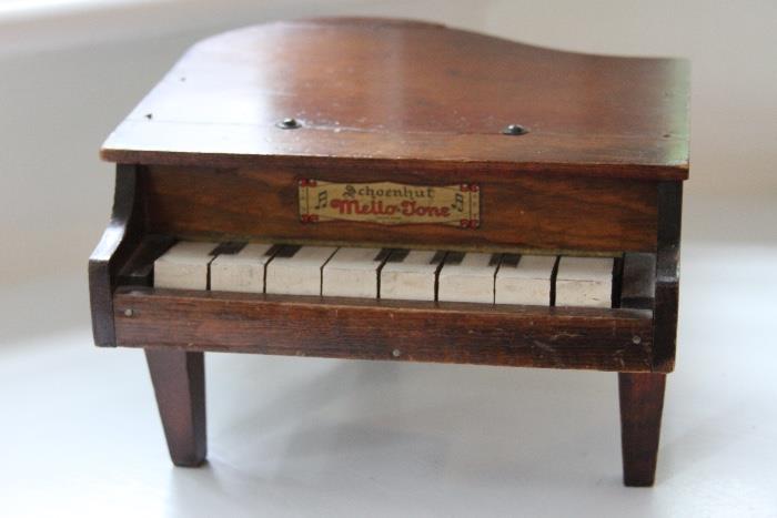 Vintage Schoenhut Mello-Tone Toy Piano