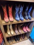 Womens western boots...size 7.5 Cinderella