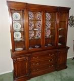 Walnut breakfront (White)