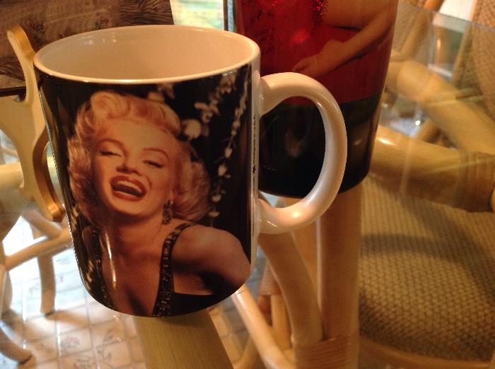Closer Look at Marilyn Mug