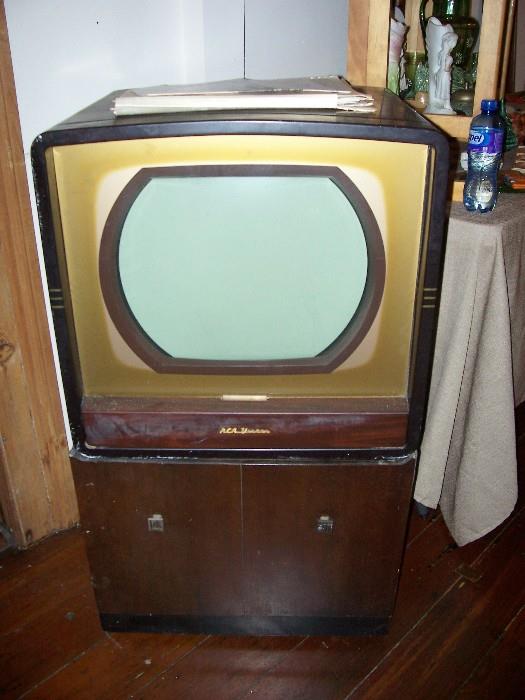 Whew!  First time we've had one of these!  Vintage Bakelite TV on stand
