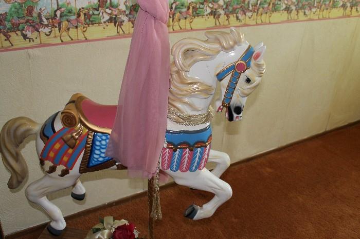 KIDS CAROUSEL HORSE, GREAT FOR GIRLS ROOM