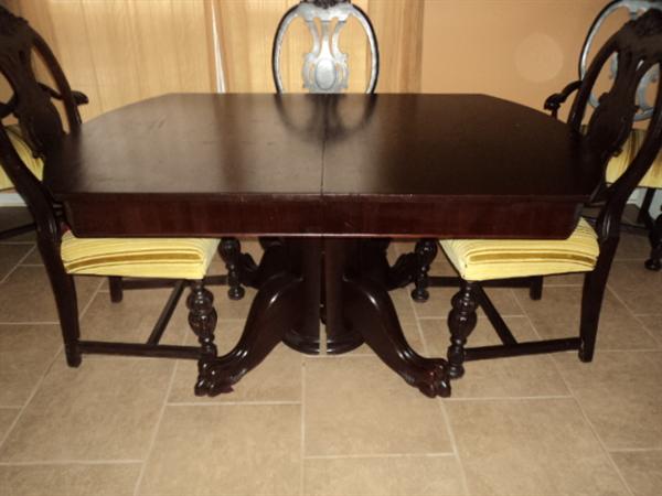 mah. table w/custom glass top