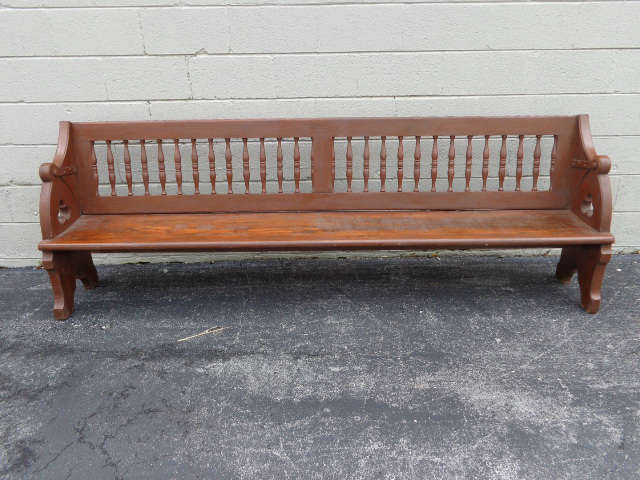 RR station Bench
