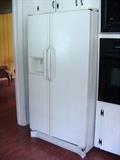 Amana refrigerator