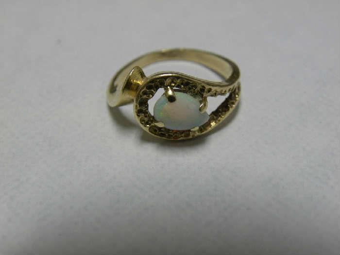 14kt Gold and Opal Ring
