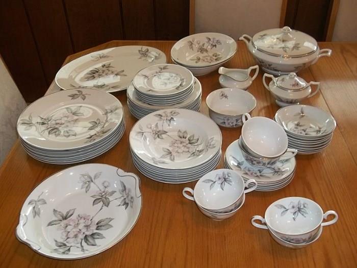 Vintage 1950s Manor House (USA) 47 pc china set in the Spring Glory pattern.