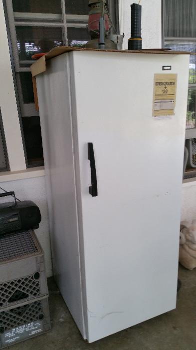 Appliances - refrigerator