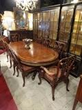 SPECTACULAR E.J. VICTOR DINING TABLE AND 10 CHAIRS FROM THE HISTORICAL NEWPORT COLLECTION FROM THE MANSIONS, IMMACULATE CONDITION, WITH 2 LEAVES 