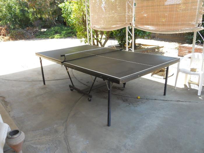 Harvard Sports Ping Pong Table w/Net and Accessories, Portable